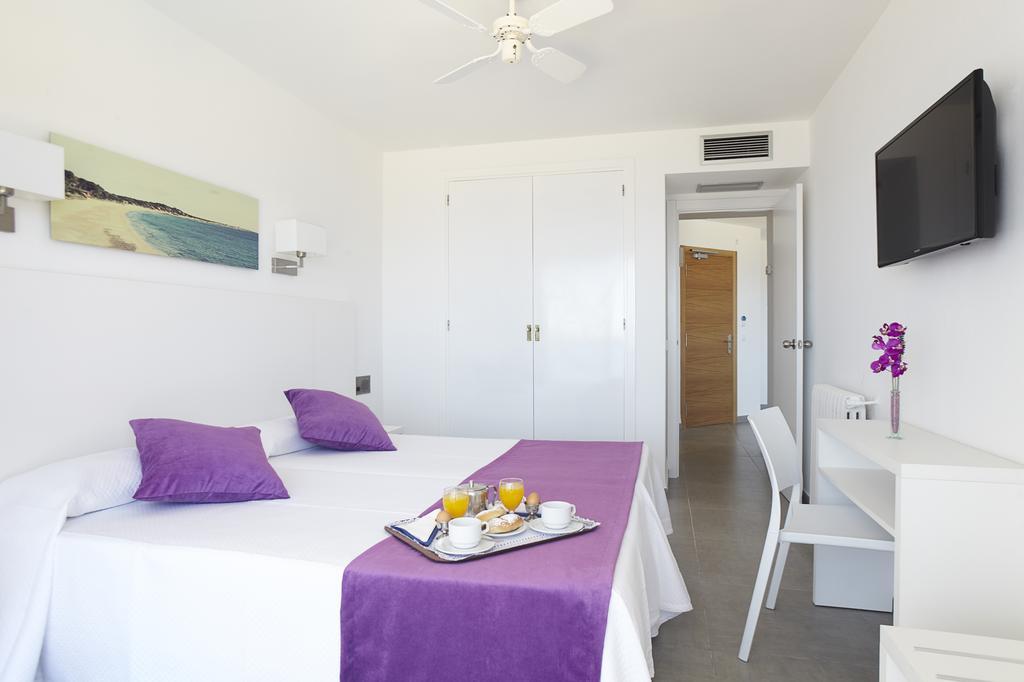 Sant Antoni de Portmany Aparthotel Nereida מראה חיצוני תמונה