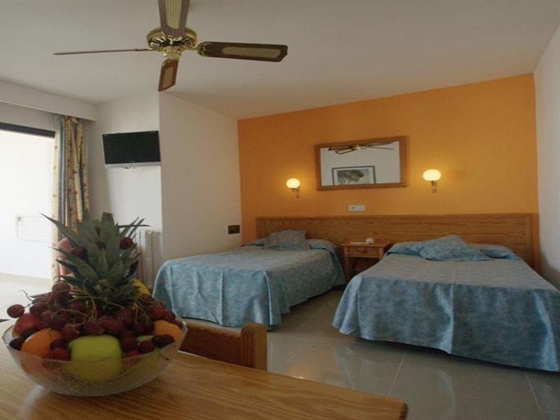 Sant Antoni de Portmany Aparthotel Nereida מראה חיצוני תמונה