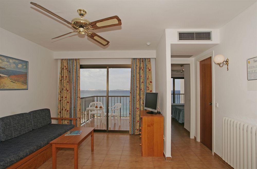 Sant Antoni de Portmany Aparthotel Nereida חדר תמונה